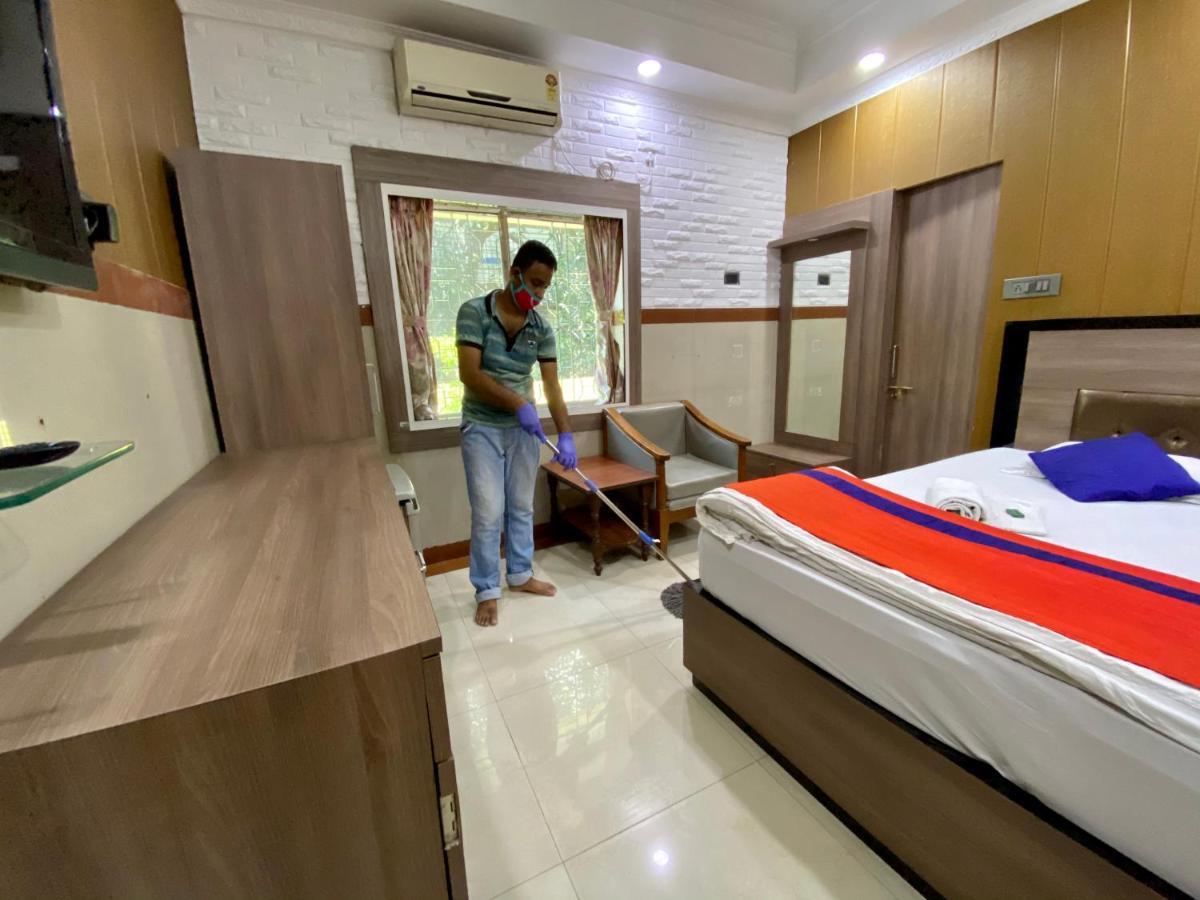 Vinayak Guest House Колката Екстериор снимка